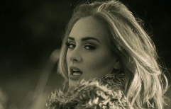 Adele'in Hello şarkısı YouTube'da Gangnam Style’ın rekorunu kırdı