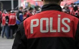 Ne oluyor bu polislere böyle ?