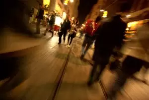 Hayat doludan alıp boşa koymaya benzer