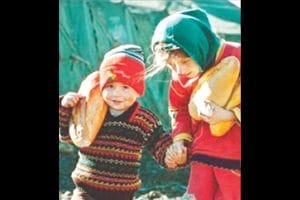 Büyüdük ama büyüyemedik sanki