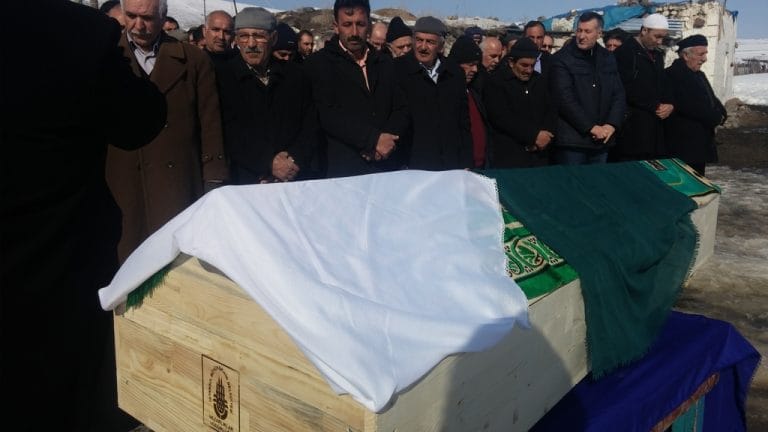 Can Nenem Türküsü – Ağıt