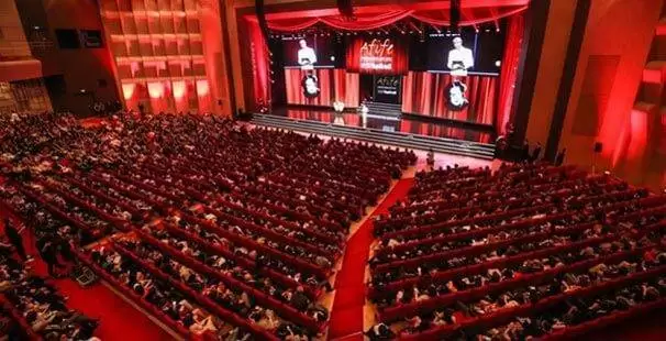 Tiyatroya Gitmek İçin 10 Neden