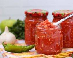 Evde domates konservesi nasıl yapılır? Konserve menemen tarifi