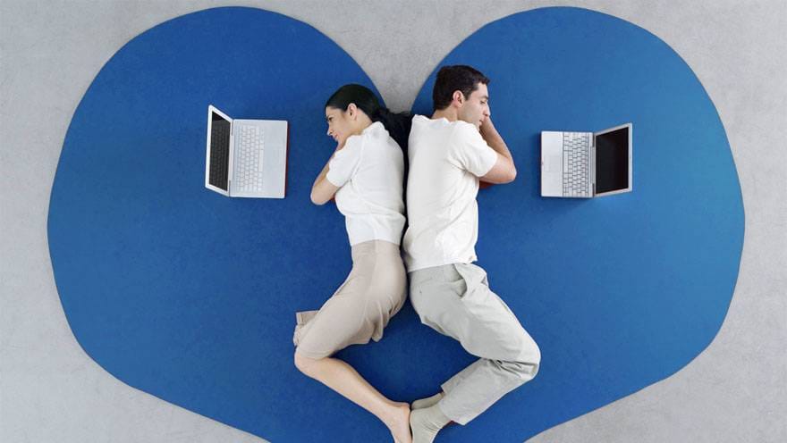 Sosyal Medya İlişkide Yalnızlığı Arttırıyor