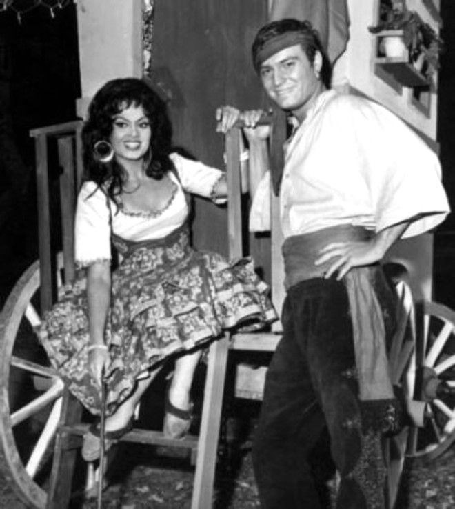 aile serefi setinden nostalji 45 yil once bugun unlulerin nostaljik fotograflari 22