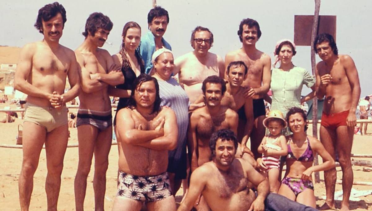 Aile Şerefi setinden nostalji: 45 yıl önce bugün (Ünlülerin nostaljik fotoğrafları)