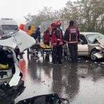 Anadolu Otoyolu’nda 23 araç birbirine girdi: 3’ü ağır 17 yaralı