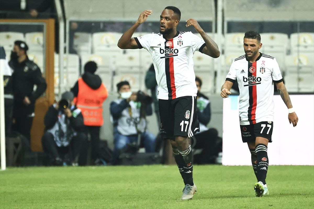 Derbide kazanan Beşiktaş