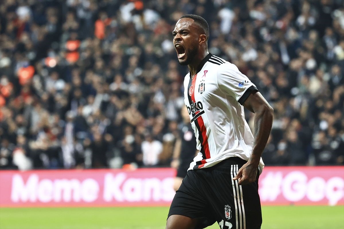 Derbide kazanan Beşiktaş