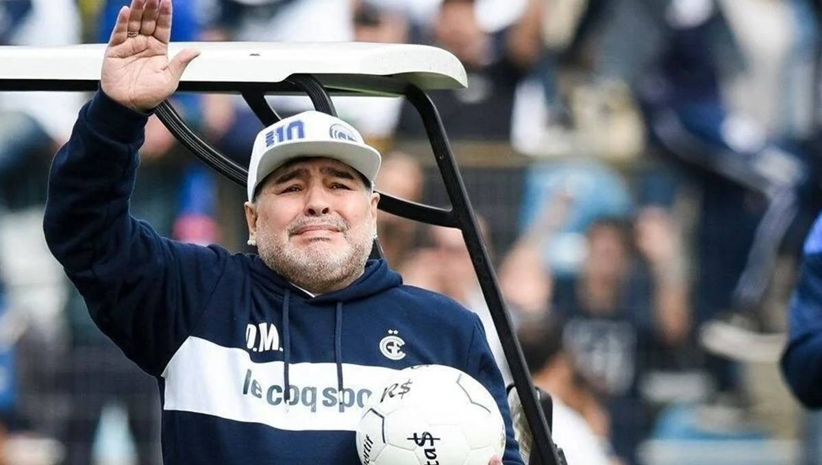 Maradona'ya çocuk istismarı suçlaması: Ailesinden tazminat talebi