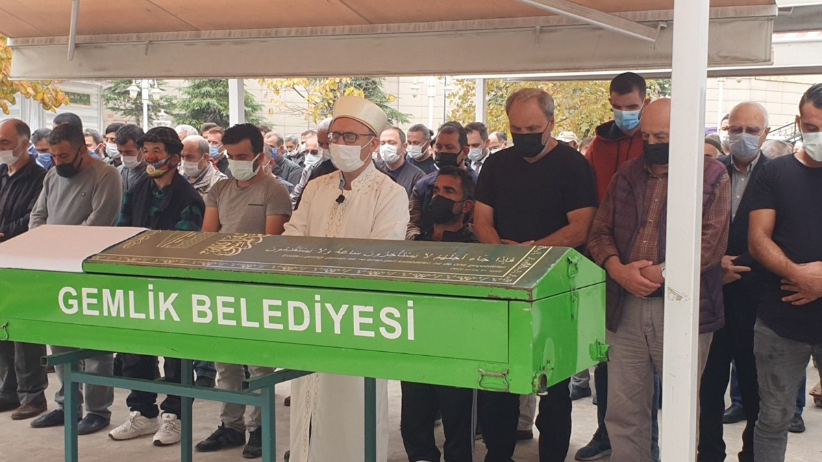 Oyuncu Alparslan Özmol’dan babaya son görev