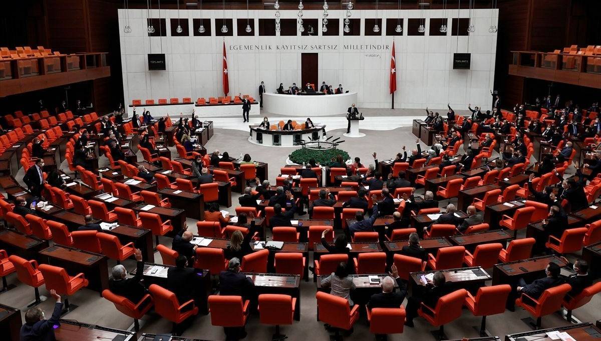 Suriye-Irak tezkeresine Meclis'ten onay