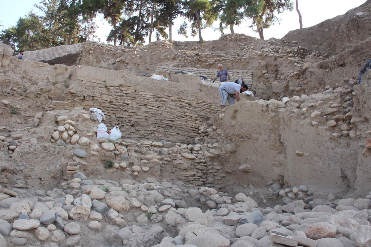 Yumuktepe Höyüğü, bugüne kadar 2 binin üzerinde eser verdi