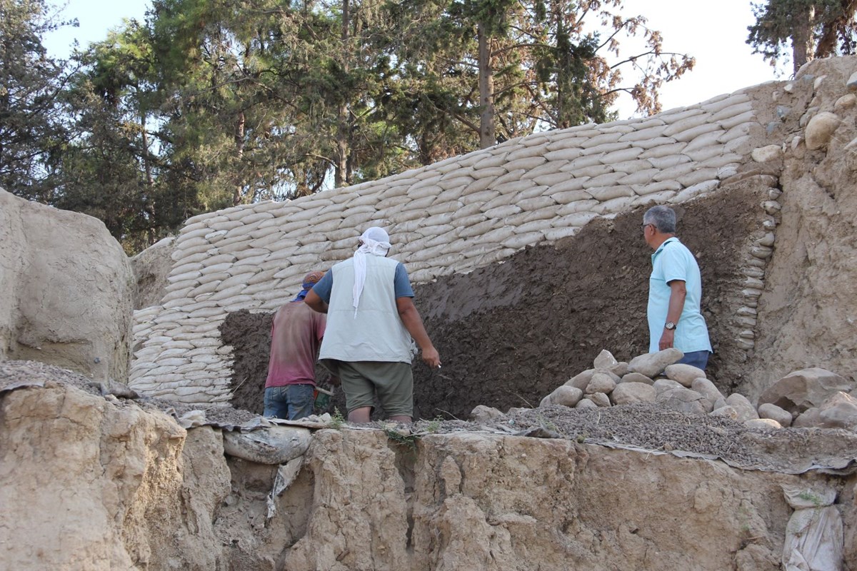 Yumuktepe Höyüğü, bugüne kadar 2 binin üzerinde eser verdi