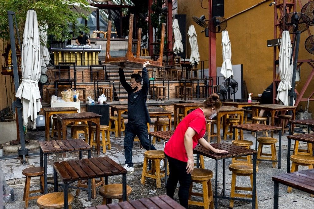 18 ay sonra yeniden acilan taylanda binlerce turist akin etti 17