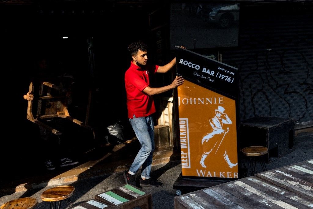 18 ay sonra yeniden acilan taylanda binlerce turist akin etti 18