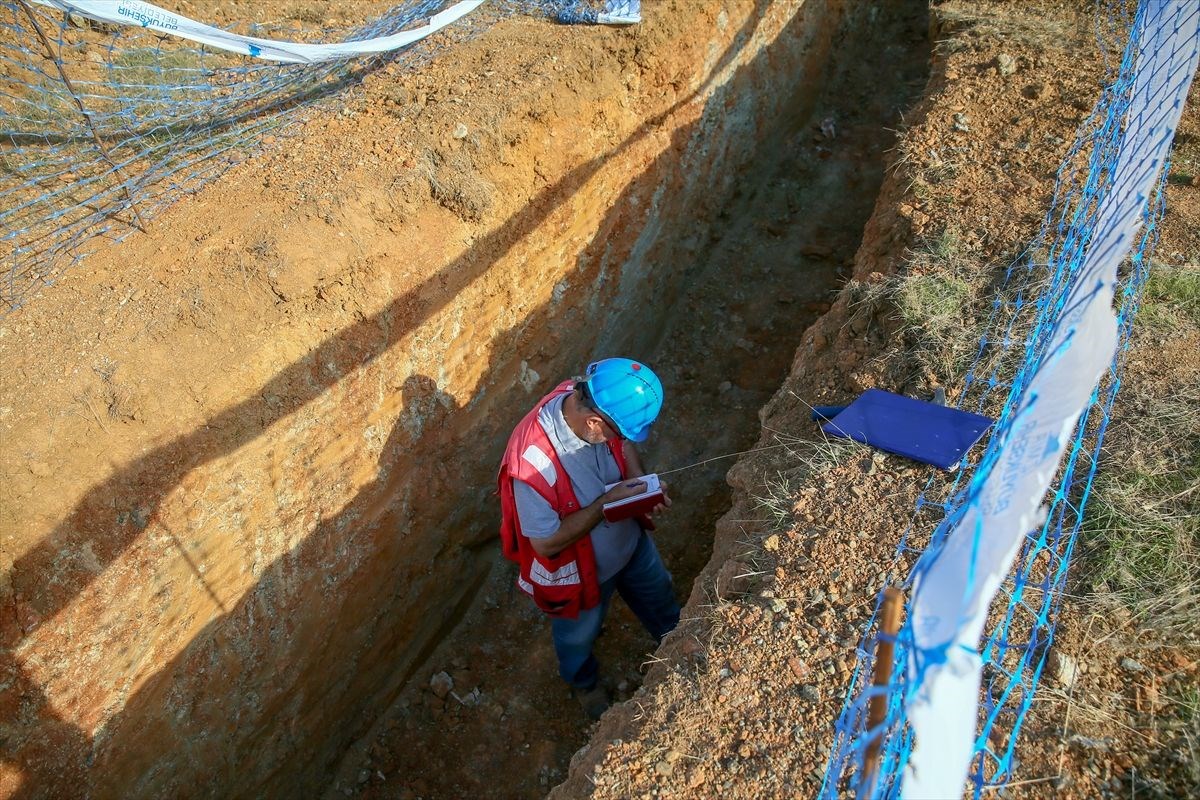 izmirdeki fay hatlarinin rontgeni cekiliyor 10