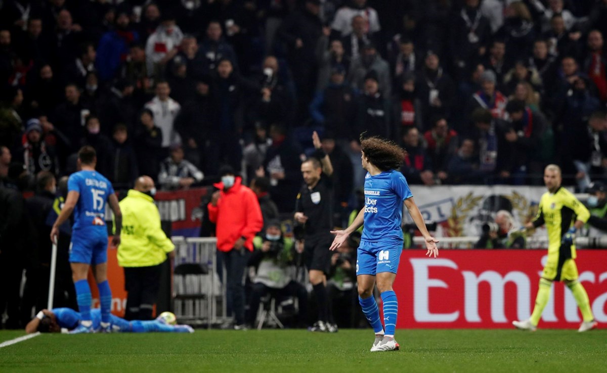 Lyon-Marsilya maçı yarıda kaldı