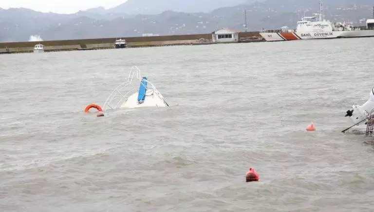 Ordu’da fırtına: 3 tekne battı