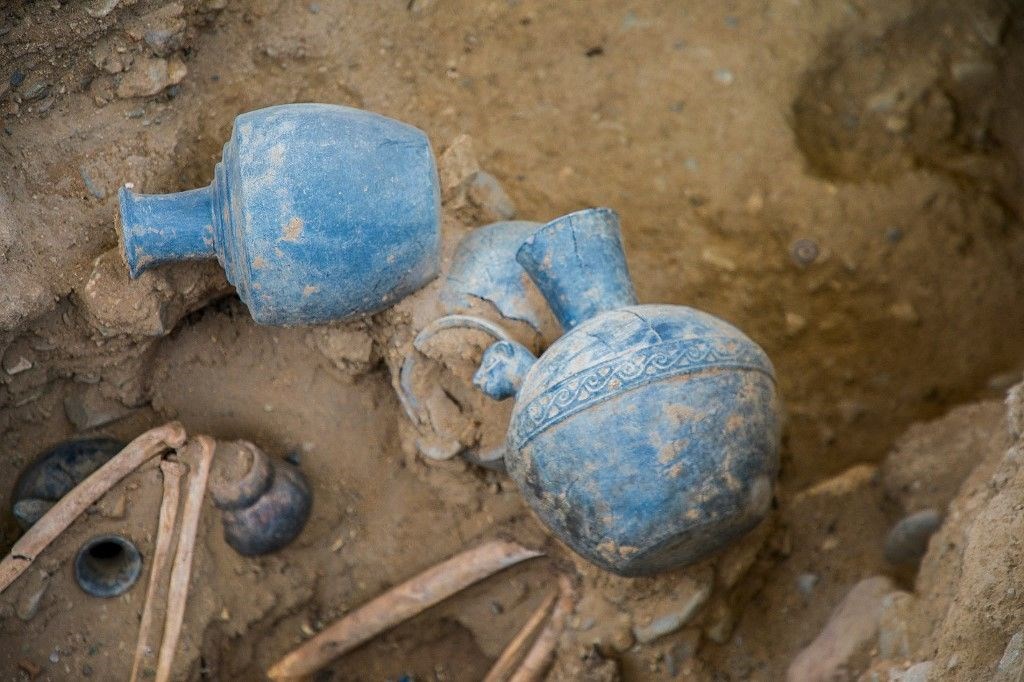 peruda 500 yil oncesinden kalma toplu mezar bulundu cocuklarin kalplerini oydular 2