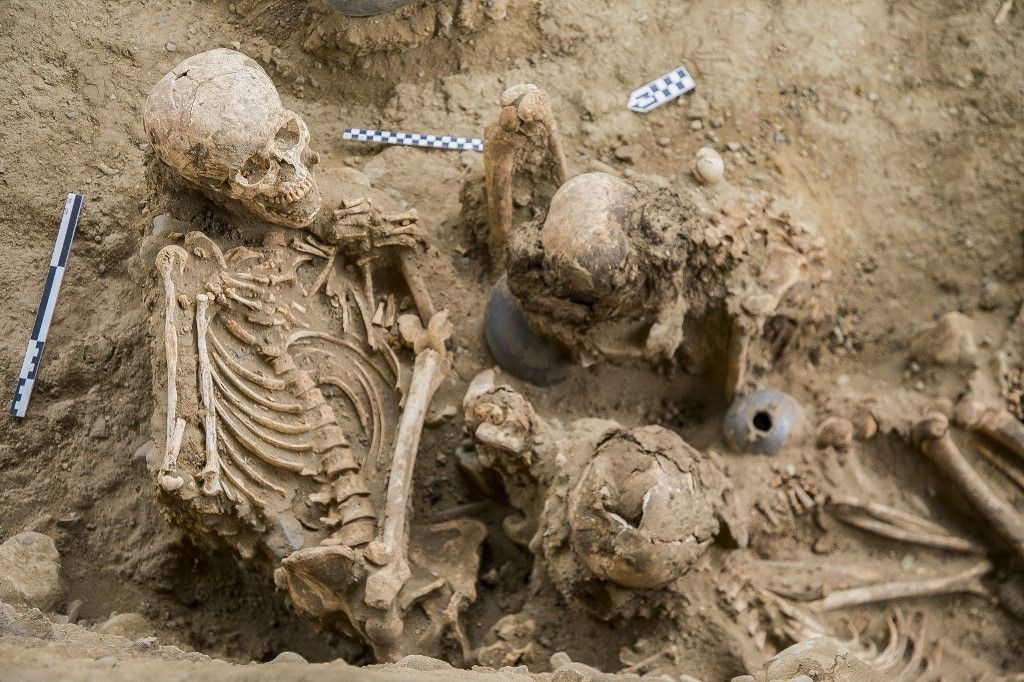 Peru’da 500 yıl öncesinden kalma toplu mezar bulundu: Çocukların kalplerini oydular
