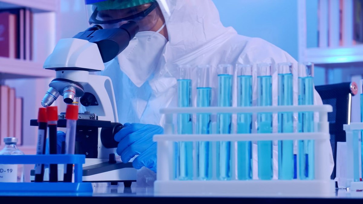 Pfizer/BioNTech aşısı olanlara neden corona virüs bulaşıyor? Bilim insanları yanıtladı