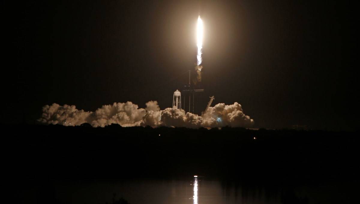 SpaceX, NASA’nın astronotlarını Uluslararası Uzay İstasyonuna ulaştırdıteknolo