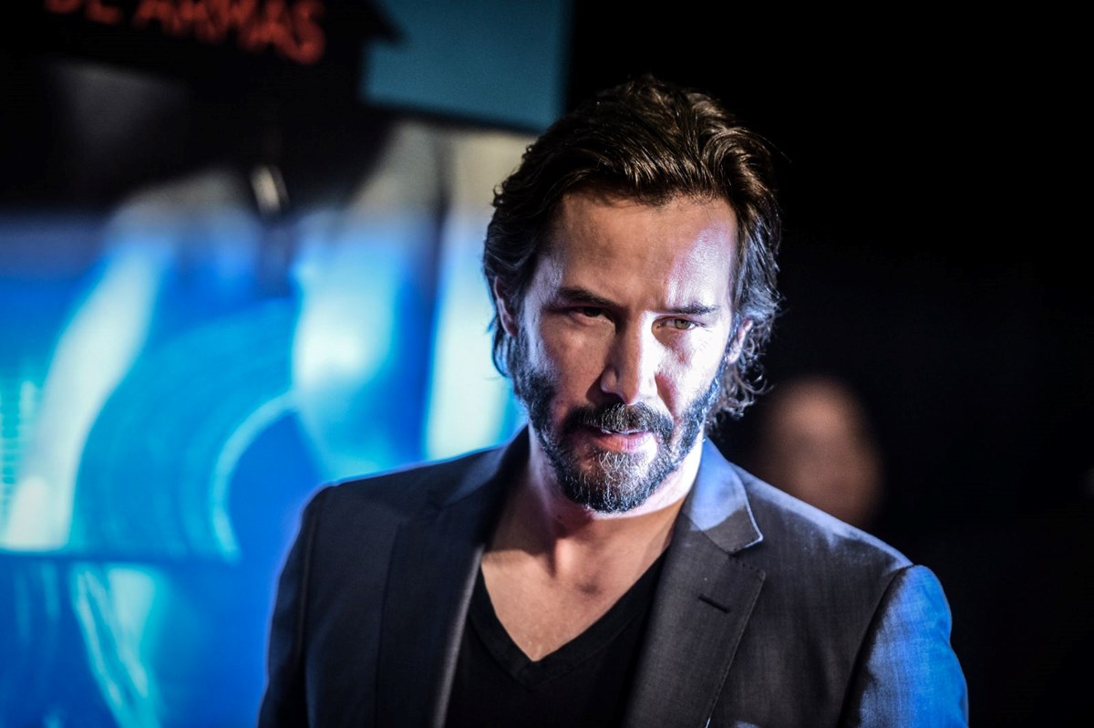 Keanu Reeves, Matrix Resurrections’ın sinemalarla aynı anda dijitalde yayınlanmasına olumlu bakıyor