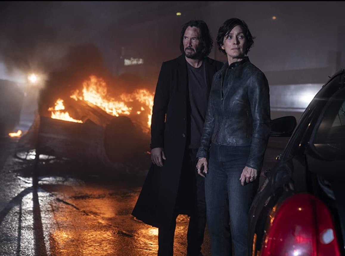 Keanu Reeves, Matrix Resurrections’ın sinemalarla aynı anda dijitalde yayınlanmasına olumlu bakıyor