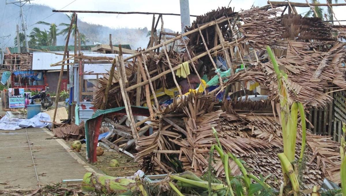 Rai Tayfunu'nun vurduğu Filipinler'de ölü sayısı 375'e yükseldi