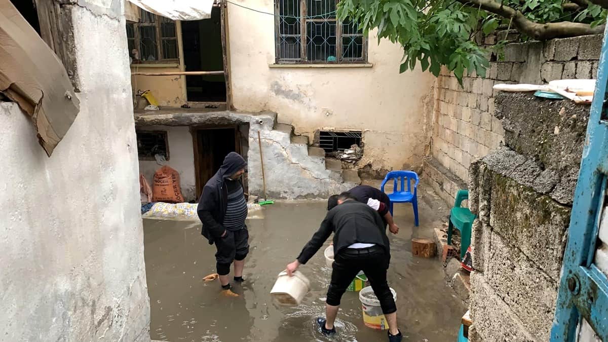 Adıyaman’da sağanak yağmur