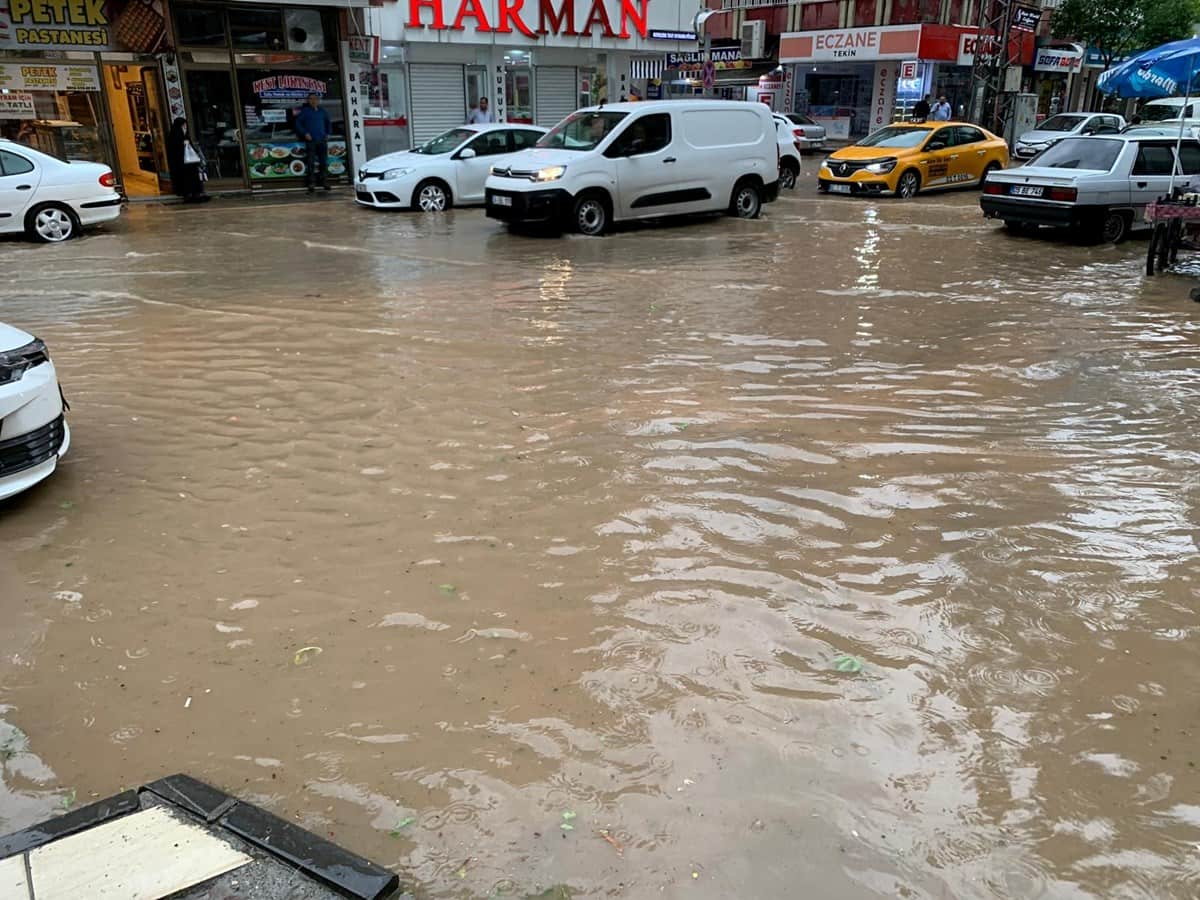 Adıyaman’da sağanak yağmur