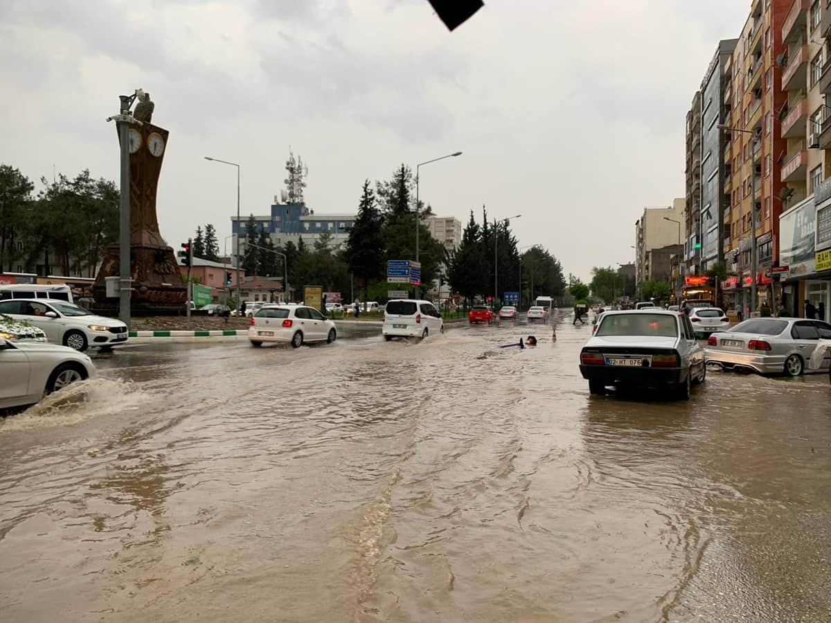 Adıyaman’da sağanak yağmur
