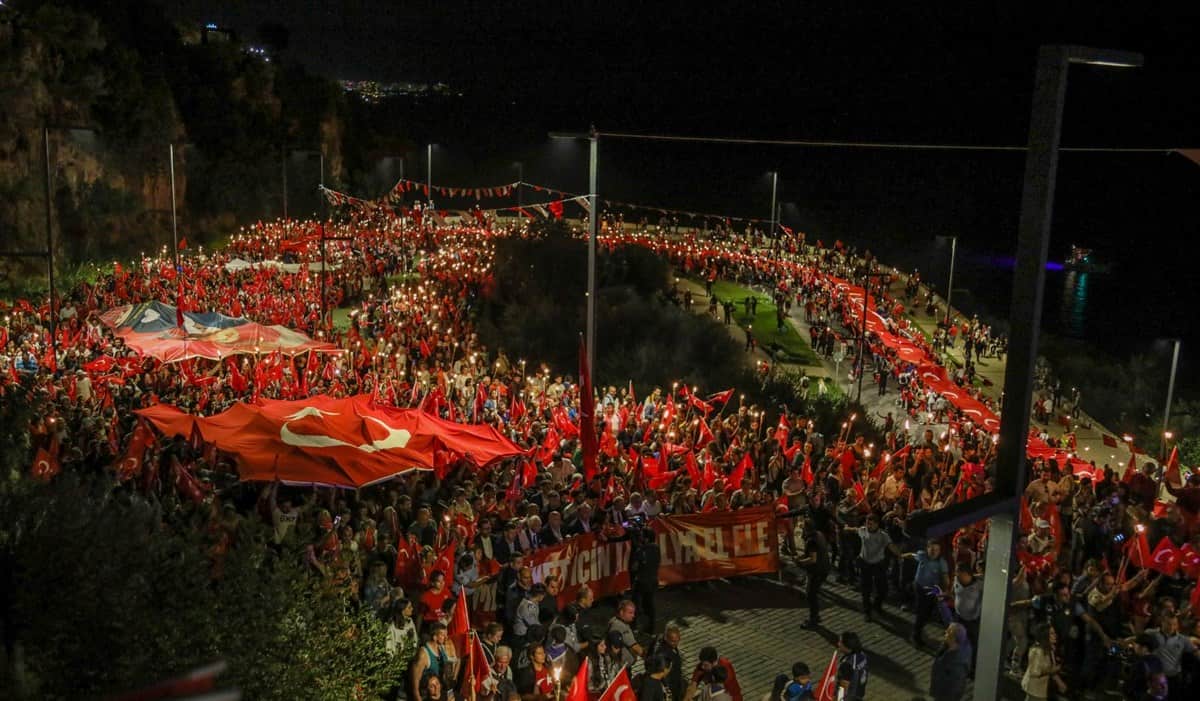 Tüm yurtta 29 Ekim Cumhuriyet Bayramı coşkuyla kutlandı