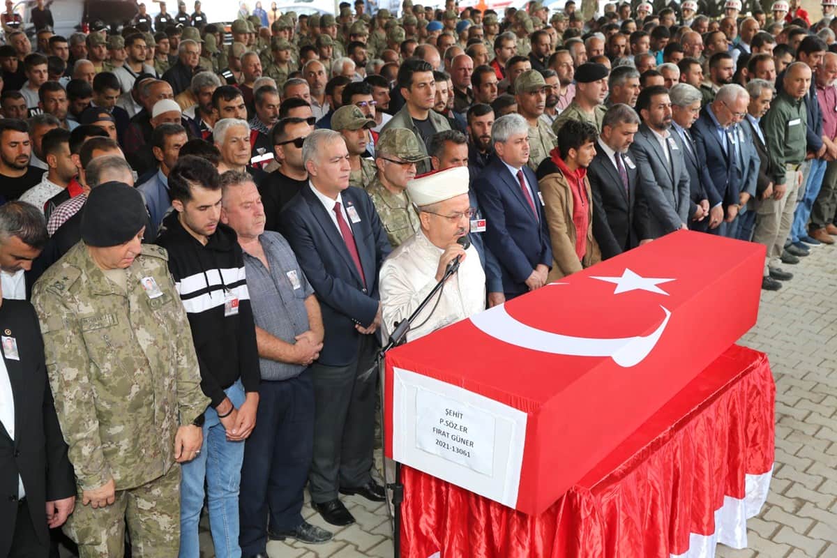 Pençe-Şimşek şehitlerine veda