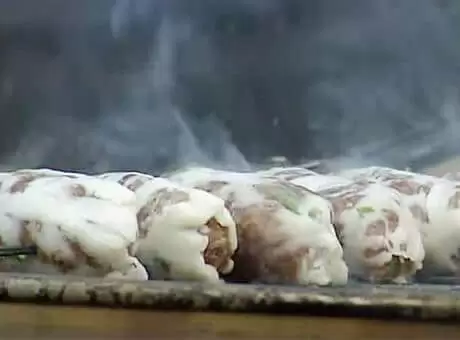 KIBRIS ŞEFTALİ KEBABI NASIL YAPILIR? ŞEFTALİ KEBABI TARİFİ, MALZEMELERİ