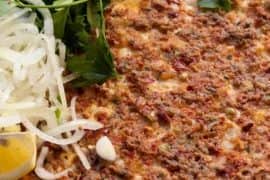 Lahmacunun Yanına Ne Gider? Lahmacunun Yanına Yemek Ve İçecek Tavsiyeleri