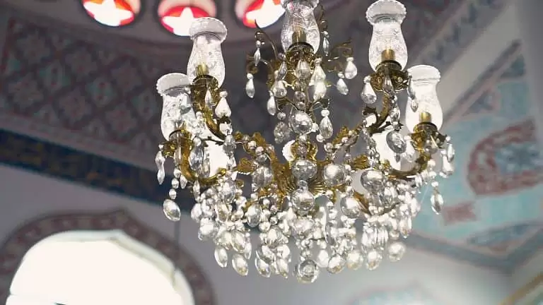 Tasarım Harikası Cami Avizeleri